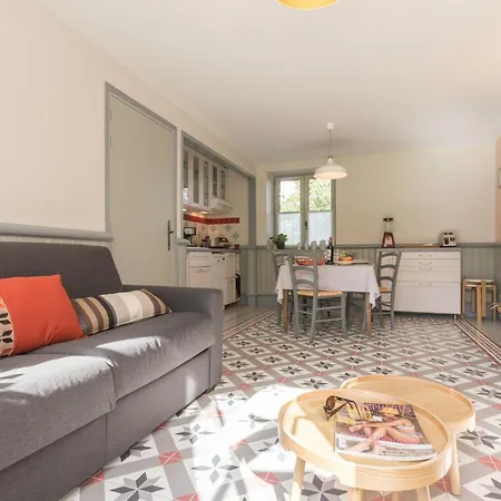 Maison De Maître Rénovée Avec Jardin, Terrasse Et équipements Modernes, Au Calme De La Campagne. - Fr-1-306-928 Hébergement de vacances *